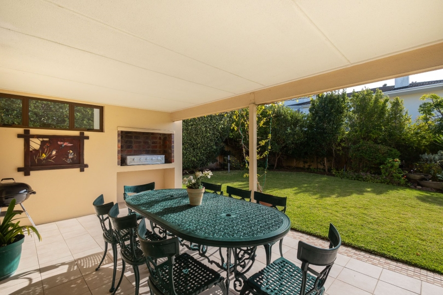 4 Bedroom Property for Sale in Bowtie Western Cape